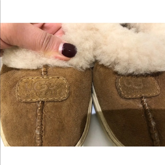 Kids UGG Slip-On - Picture 3 of 10